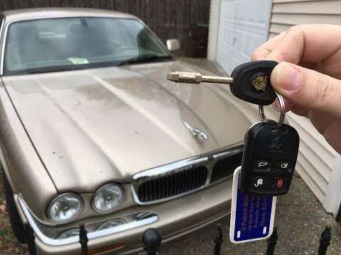 Видео: Решение проблемы Jaguar XJ8 2000-х годов: не заводится, не крутит стартер