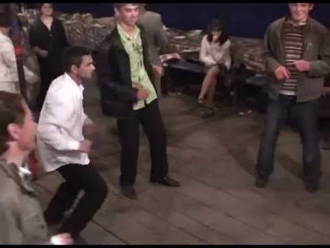 Видео: Весільні приколи.Весільні танці