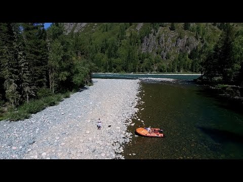 Видео: Бирюкса - каменная река / Приток верхней Катуни / Малые реки АЛТАЯ