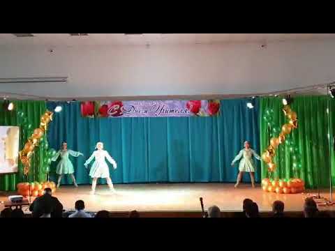 Видео: Якутский танец Эстраная школа студия Виктория