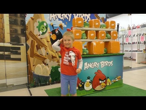 Видео: День Энгри Бёрдс Angry Birds Day - Игрушка, Аттракцион рогатка, Хэппи Мил