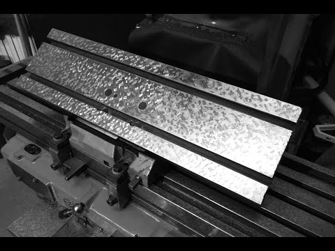 Видео: Изготовление наклонного фрезерного стола.