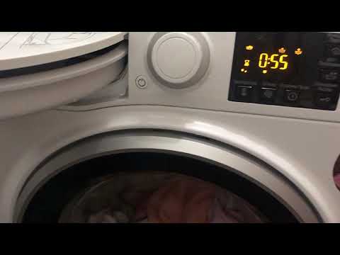 Видео: Обзор стиральной машины Hotpoint-Ariston RST 6029