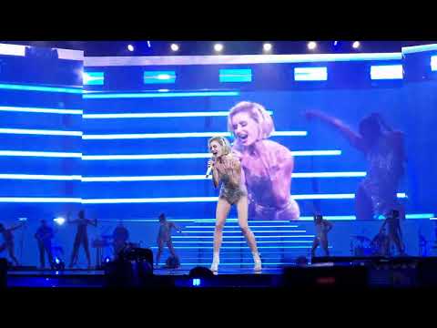 Видео: Полина Гагарина - 05 Вода  (шоу НАВСЕГДА - Мегаспорт 27.05.2023)