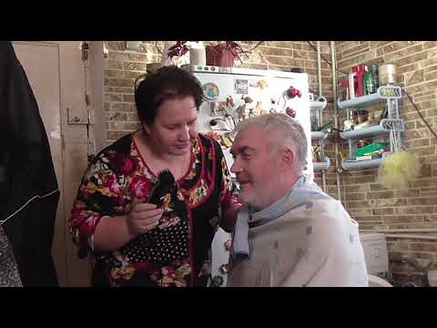 Видео: СТРИЖКА НА НЕРВАХ.БАРБЕР ОЛЯ_НЕПРОФЕССИОНАЛ.НАША РЕАЛЬНОСТЬ.ЭМОЦИИ БЕЗ РУГАНИ.СТАЛЬНЫЕ НЕРВЫ САШИ.