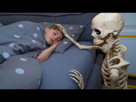 Видео: ОН вернулся....Nerf vs Skeleton. He takes revenge on me ...