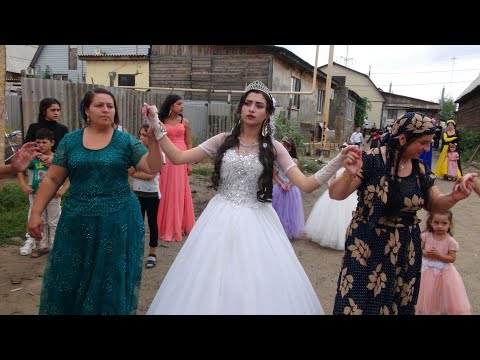 Видео: 15 08 21 Липа и Настя Цыганская Свадьба Волгоград