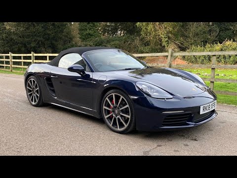 Видео: Стоит ли покупать Porsche Boxster 718 S? (Тест-драйв и обзор)