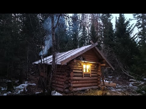 Видео: Один в ТАЙГЕ КРУГЛЫЙ ГОД. Жизнь ВДАЛИ от ЛЮДЕЙ. Таёжный БЫТ.