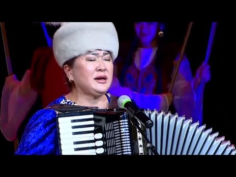 Видео: Алтынай Нарбаева- Кимибизден // Жандуу үн аккордеон менен