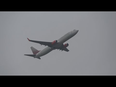 Видео: Belavia и Rossiya, затяжные отрывы боингов 737 в Шереметьево , октябрь 2025