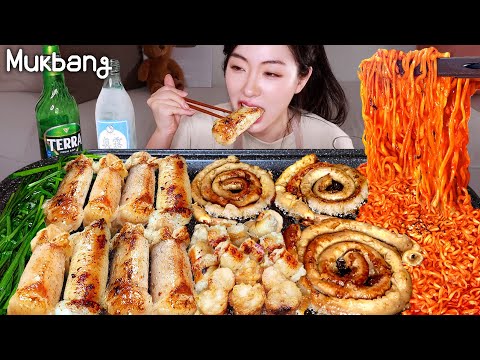 Видео: 🔥приготовленные мясные кишки и пряные Ramen☆ㅣREAL MUKBANG▶ㅣREAL SOUNDㅣASMR MUKBANGㅣEATING SOUND!
