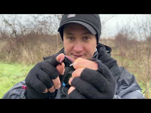Видео: Ви БУДЕТЕ В ШОЦІ АЛЕ САМЕ ТАК КЛЮЄ ОКУНЬ !!! МІКРОДЖИГ ЗИМОЮ окунь в очереті