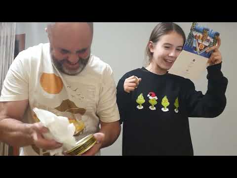 Видео: РАСПАКОВКА, НАМ ПРИШЛА ОГРОМНАЯ ПОСЫЛКА 📦 Из Швейцарии.