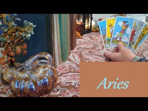 Видео: Овен ❤Постоянно следит за тобой! Возвращаюсь, пытаюсь привлечь твоё внимание. Овен, твоя родствен...