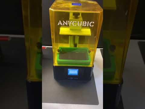 Видео: 3d печать шестеренки фотополимерной смолой Gorky Liquid на фотополимерном 3d принтере Anycubic