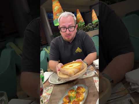 Видео: Где самые вкусные хинкали и сколько стоит закатить ужин в новом грузинском ресторане «Метехи»