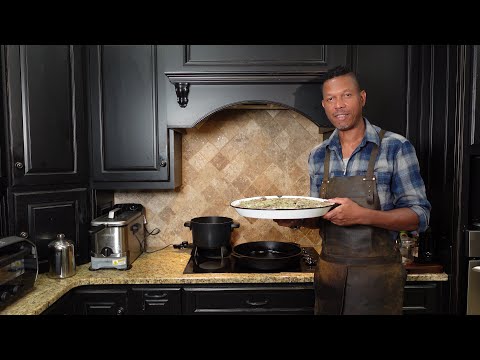 Видео: Праздничные жареные на сковороде отбивные с супом из ветчинной рульки