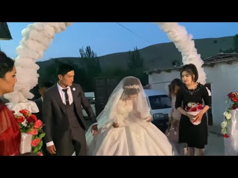 Видео: Uzbekistan! Свадьба в самом горном кишлаке на 1000 гостей!!!Свадебные обряды. Граница Таджикистан
