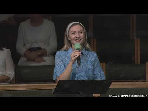 Видео: Стих «На Голгофе» ─ Лариса Гиденко