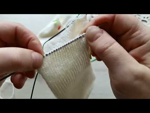 Видео: 31.10.25 // Учусь вязать митенки//