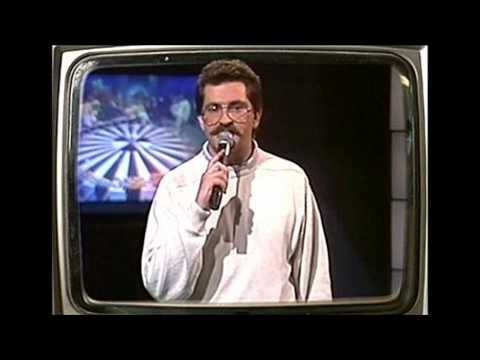 Видео: Ленина Пакет – Осенний Листьев