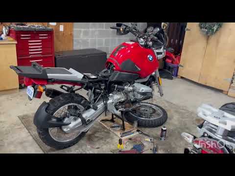 Видео: Два пожилых гуся .BMW r1100gs и r1200gs .
