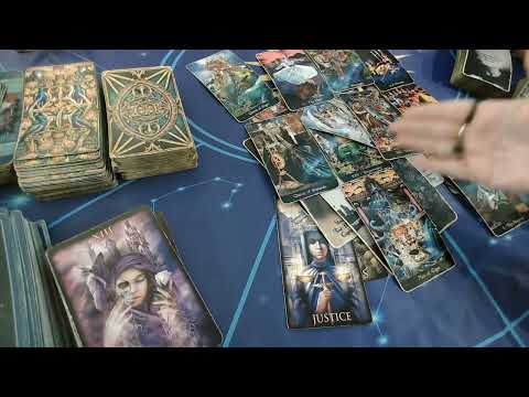 Видео: ЛЕВ - Люблю читать «От тебя не убежать, они знают, что ты уже не тот». Шестерка кубков возвращается.