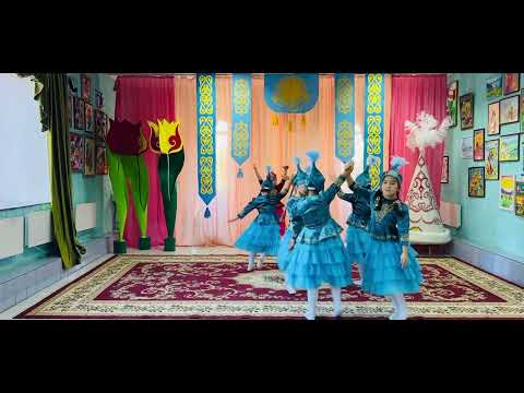 Видео: Группа «Искорки»