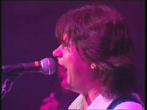 Видео: Чиж & Co - Фантом (Нам 10 лет. Live в БКЗ Октябрьский 12.11.2004)