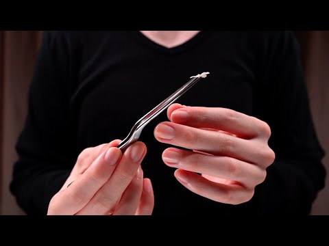 Видео: [ASMR] Удовлетворяющий уход за ушами - Мягкое удаление ушной серы (Без разговоров)