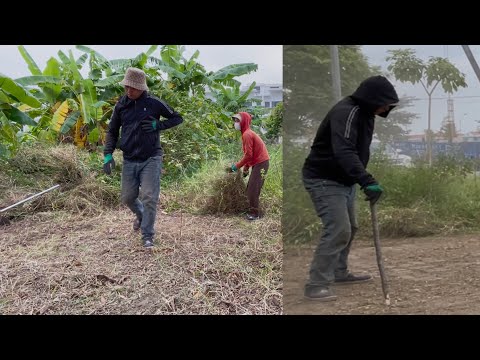Видео: Он чуть не сломал ногу, убирая тротуар в одиночку
