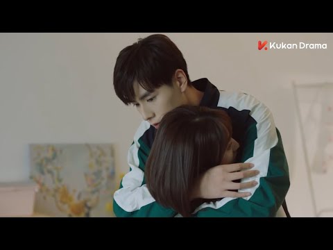 Видео: Герой сильно влюбился в девушку и сказал: «Не уходи. Я обещаю, что буду защищать тебя».