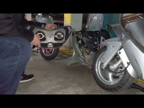 Видео: Хорс 056 разбираем переднию фару и чистим свето отражатель