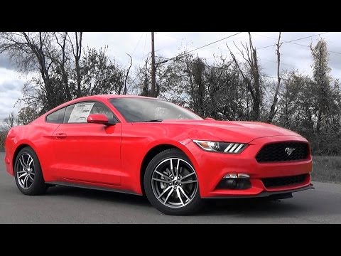 Видео: Ford Mustang EcoBoost 2017 года: обзор
