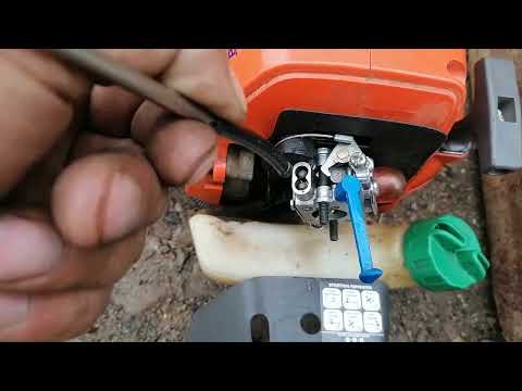 Видео: регулировка карбюратора Husqvarna 128 r  коса на ремонте, задыхается при нажатии газа.