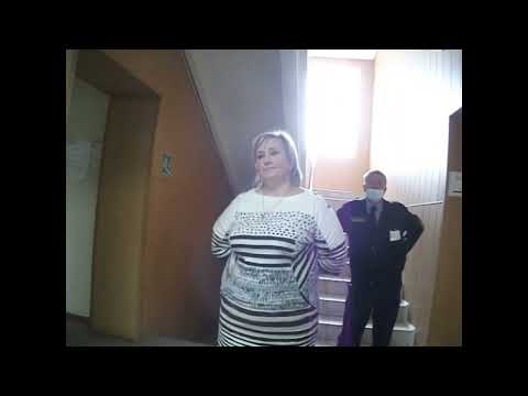 Видео: Кировград АДминистрация, вызываем кнопачку