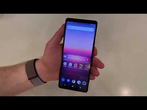 Видео: Sony Xperia 1 II - РАСПАКОВКА / ВКЛЮЧЕНИЕ / ПЕРВЫЕ ЭМОЦИИ - Ну че за на?))