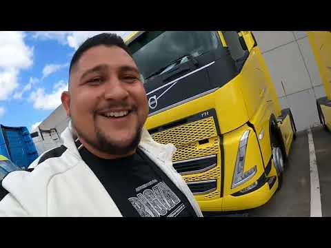 Видео: Вземането на новия камион от Volvo| Denis Kadirow TruckVloger