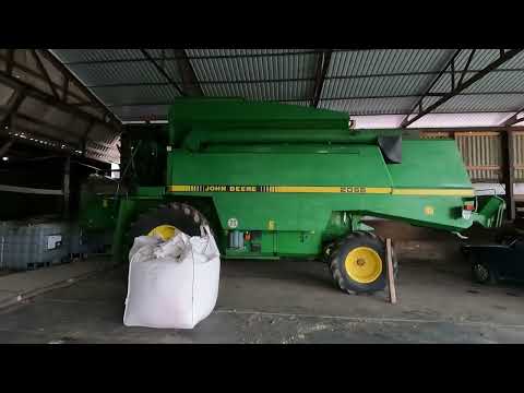 Видео: ПРОДАЄТЬСЯ КОМБАЙН JOHN DEERE 2066 з рідною жаткою 6.5