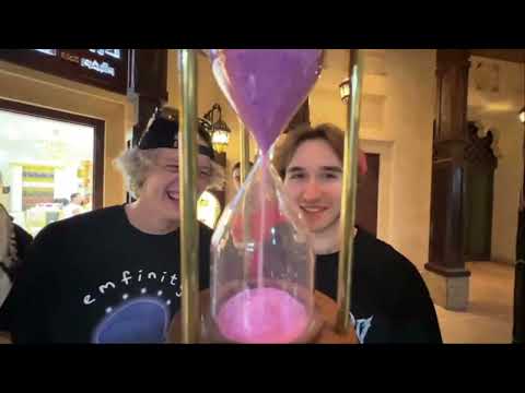 Видео: Бустер, Ексайл, Кореш, Парадеевич и Фрейм Таймер гуляют по рынку в Дубае