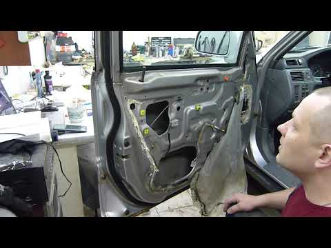 Видео: Honda CR-V  Ремонт замка двери водителя.