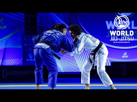 Видео: Жоау Мендес против Мейрама Макине / Чемпионат мира 2025 года