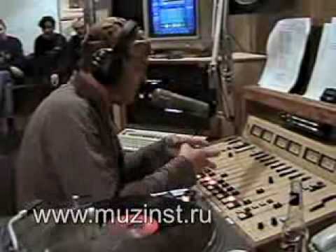 Видео: Домашнее видео из студии 106 8 FM [1/2]