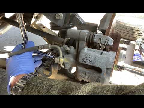 Видео: Регулировка заднего суппорта для Mazda Miata, MX-5 и Eunos Roadster 1990-2005 годов.