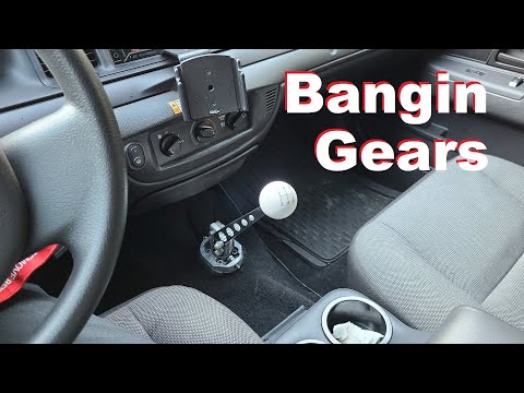 Видео: Установка 5-ступенчатой ​​коробки передач Crown Vic. День установки и подключение. Часть 3