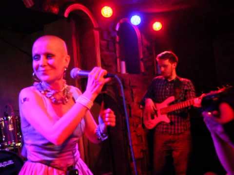 Видео: Total - Неважно