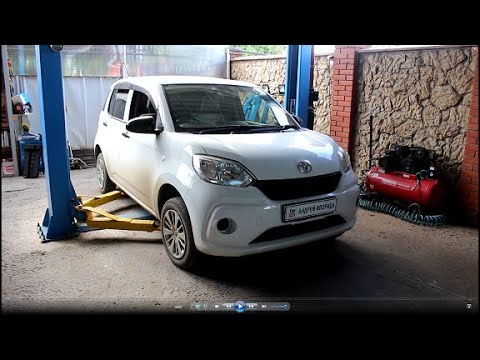 Видео: Установка защиты двигателя на Toyota Passo 1,0 Тойота Пассо 2016 года