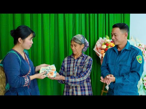 Видео: Добрый полицейский помогает бедной девочке вернуть потерянные деньги