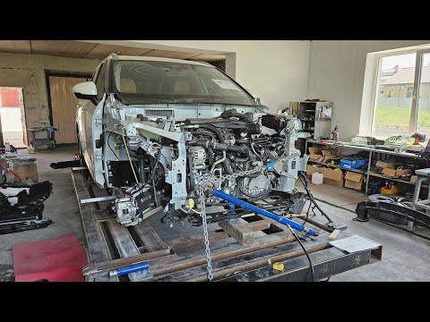 Видео: Nissan Rogue.  Вытяжка лонжеронов. ДВУХ! )